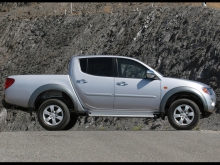 Фото Mitsubishi L200  №10